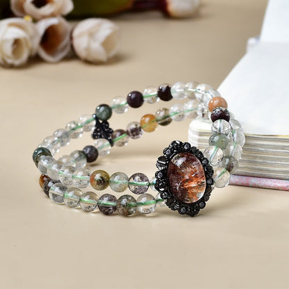 When a bracelet is photographed with financial products, it symbolizes the energy characteristic of attracting both positive and negative income