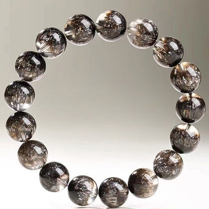 The concept of breaking through difficulties is presented, symbolizing the energy meaning of breaking through obstacles and ushering in a new life