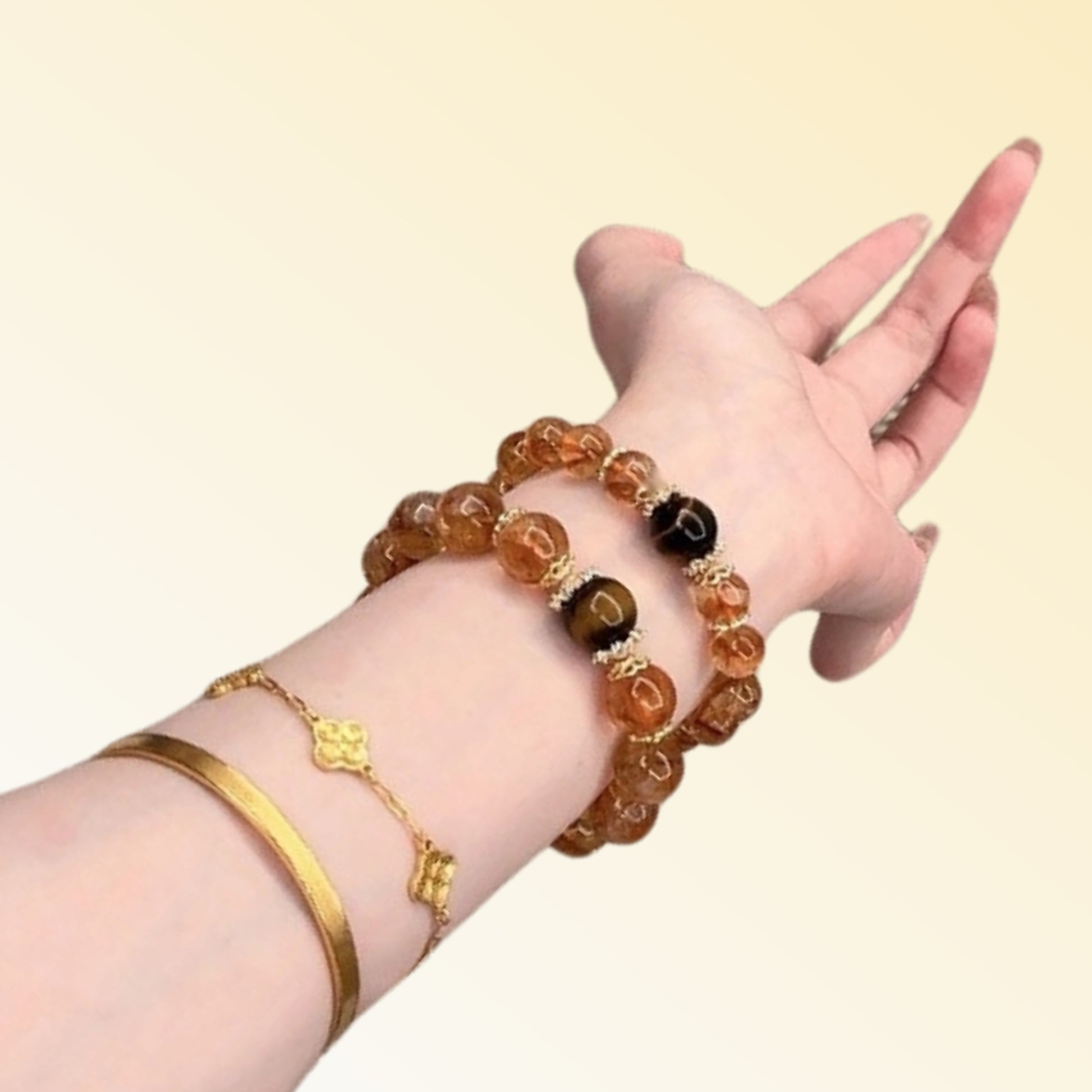 The theme scene of wealth and love symbolizes all-round good luck attraction