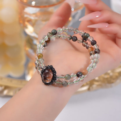 A close-up of the magic box buckle is presented, showcasing its three-dimensional carving craftsmanship and the symbolic significance of wealth collection