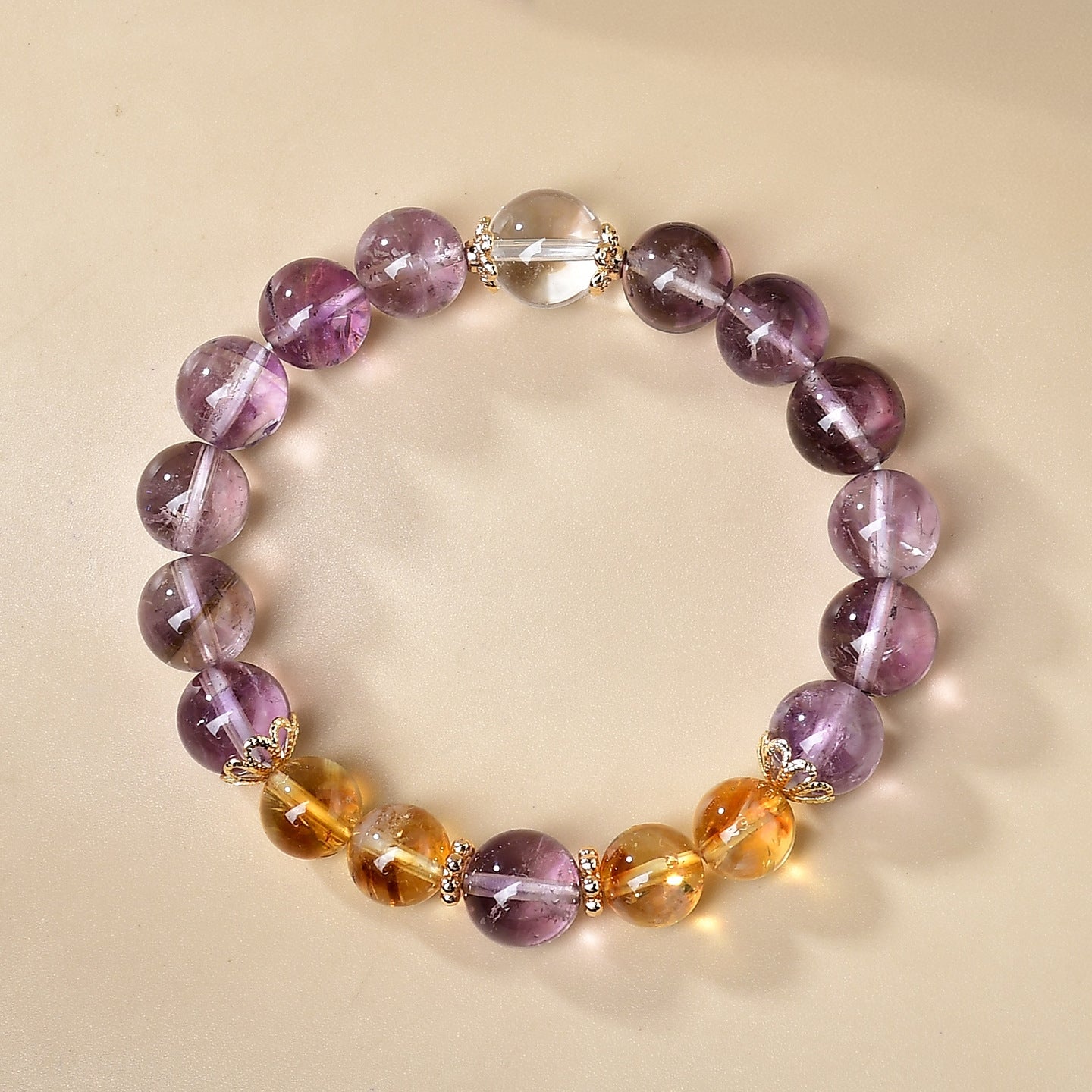 Daily outfit coordination showcases a light luxury texture and fashionable taste