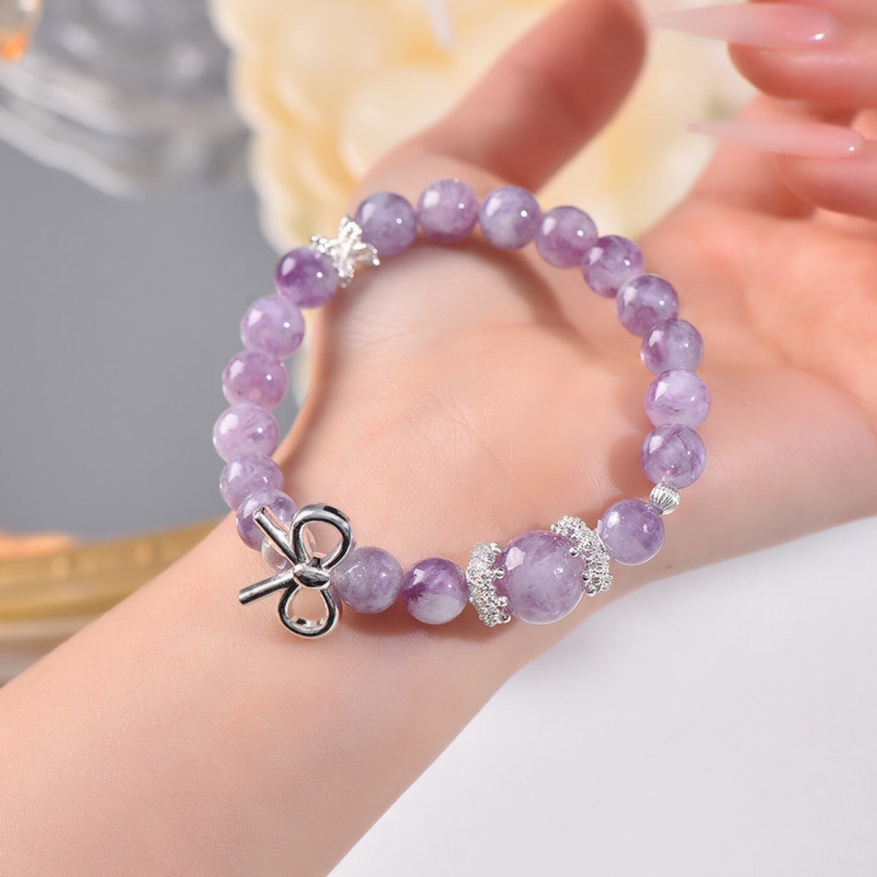 The meditation scene usage demonstration highlights its effect of soothing emotions and alleviating anxiety