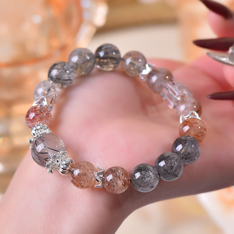 Wearing effect in the workplace: Black crystal prevents interference, and white crystal helps make clear decisions