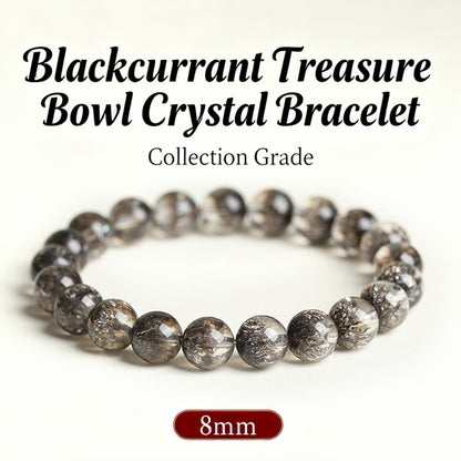 The Black Super Seven bracelet showcases a seven-color luster under natural light, highlighting its all-round protective and wealth-attracting effects