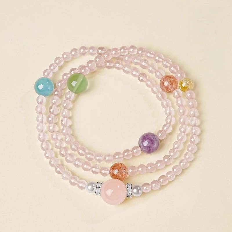 The daily wearing effect, the multi-ring design of pink crystal showcases a gentle and fashionable taste