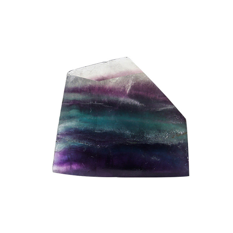 Hold the green fluorite square cone, show its proportion and touch to the human body, and experience the grounding (grounding) and stable energy it brings.