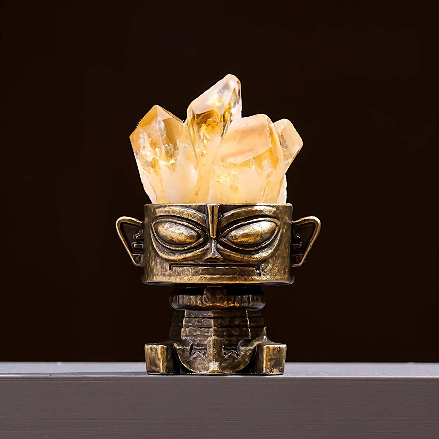 Viewed from above, it showcases the magnificent energy structure of the crystal cluster, which resembles a small forest.