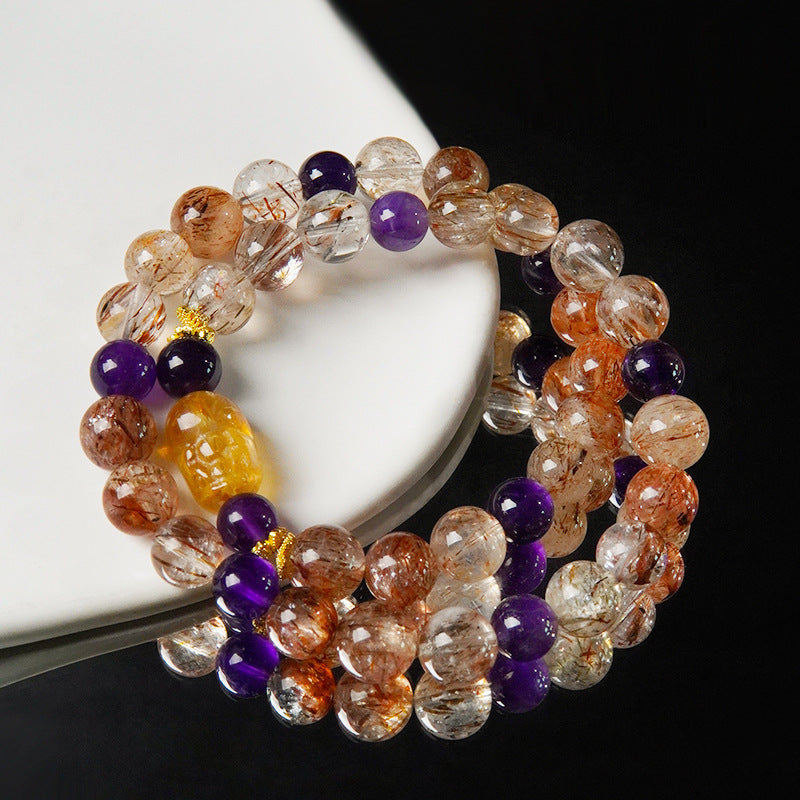 The daily layering effect showcases the perfect blend of fashion and energy