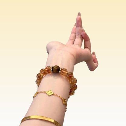 The ingenious combination of four-color crystals showcases energy harmony and visual beauty