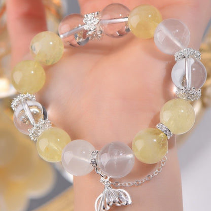 The unique geometric metal fittings and crystal details are combined to showcase the original design concept