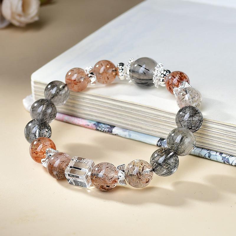 In daily protection scenarios, three energy stones build a personal energy protection net