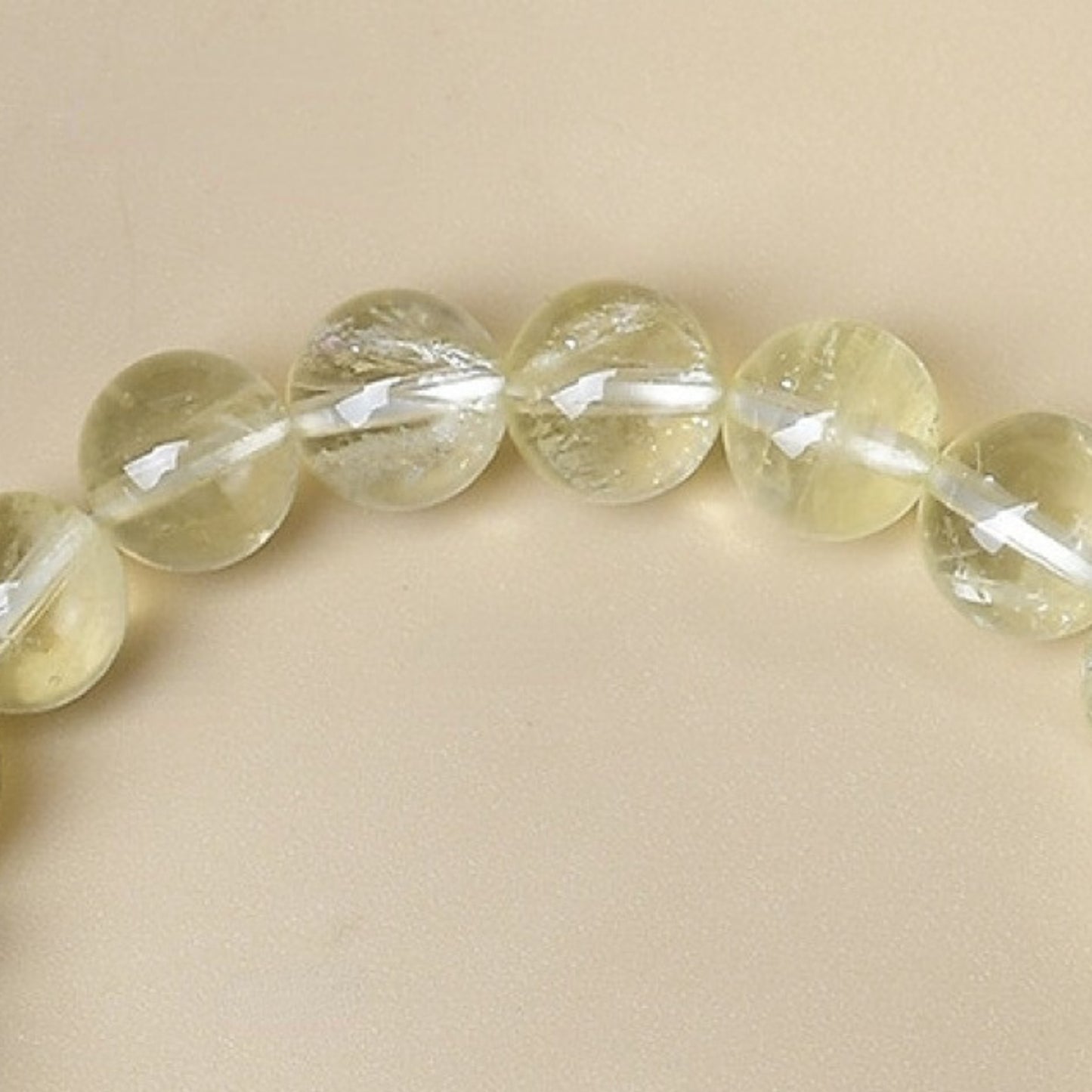 A practical bracelet designed for Taurus, enhancing wealth attraction and stabilizing interpersonal relationships