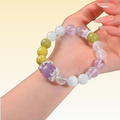 The bracelet was photographed in natural light, presenting a fresh summer color and a healing energy atmosphere