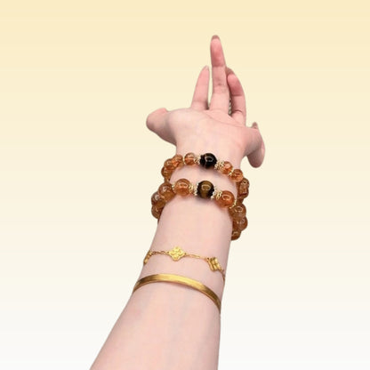 Exquisite details are displayed, showcasing a light luxury texture and fashionable design