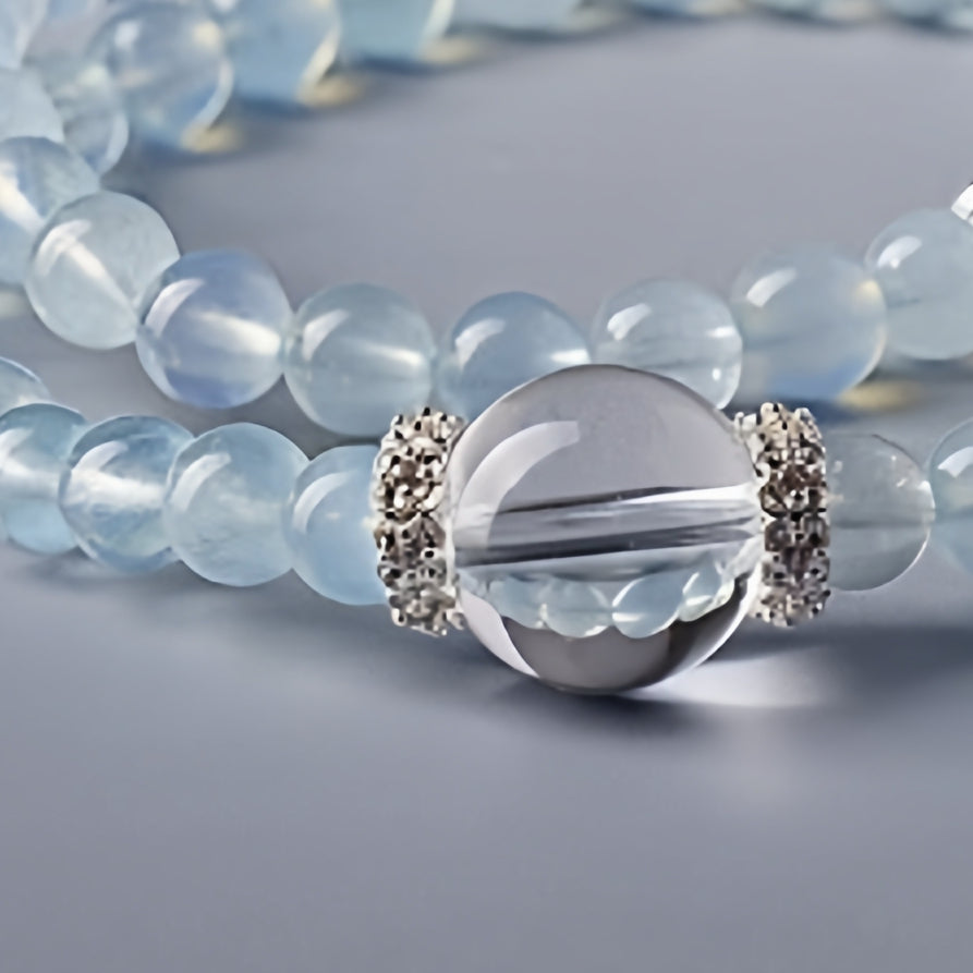 A close-up of the transparent texture of white crystal showcases its energy purification and frequency enhancement characteristics