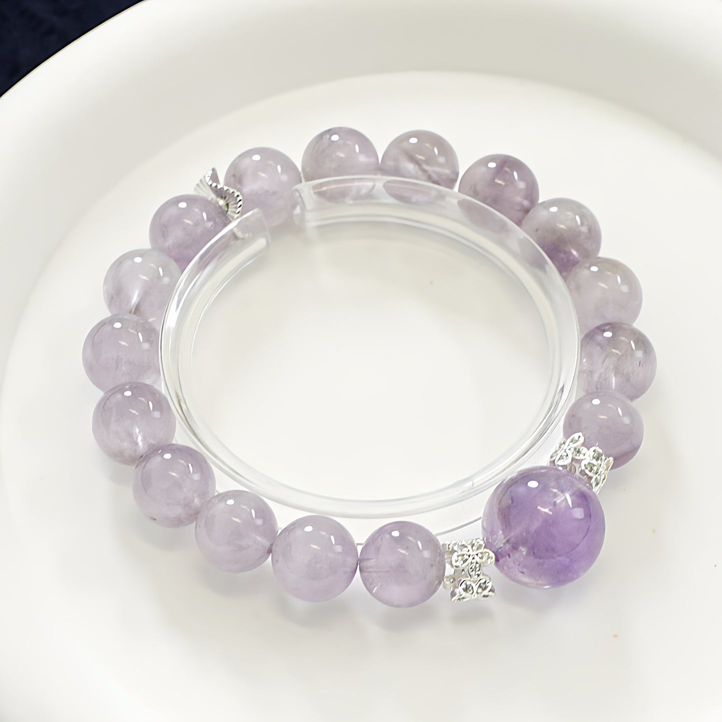 Worn in meditation scenes, the soft energy of purple rabbit fur helps to achieve inner peace and spiritual elevation