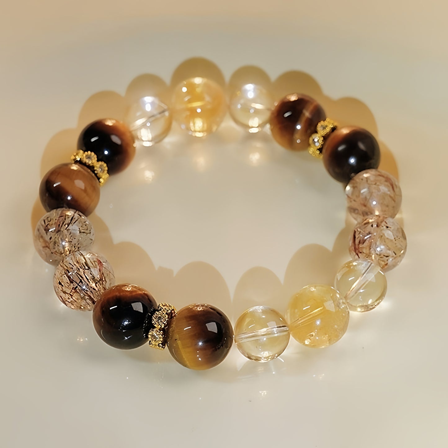 A close-up of citrine under natural light reveals its clear texture and the energy characteristics of attracting wealth and gathering energy