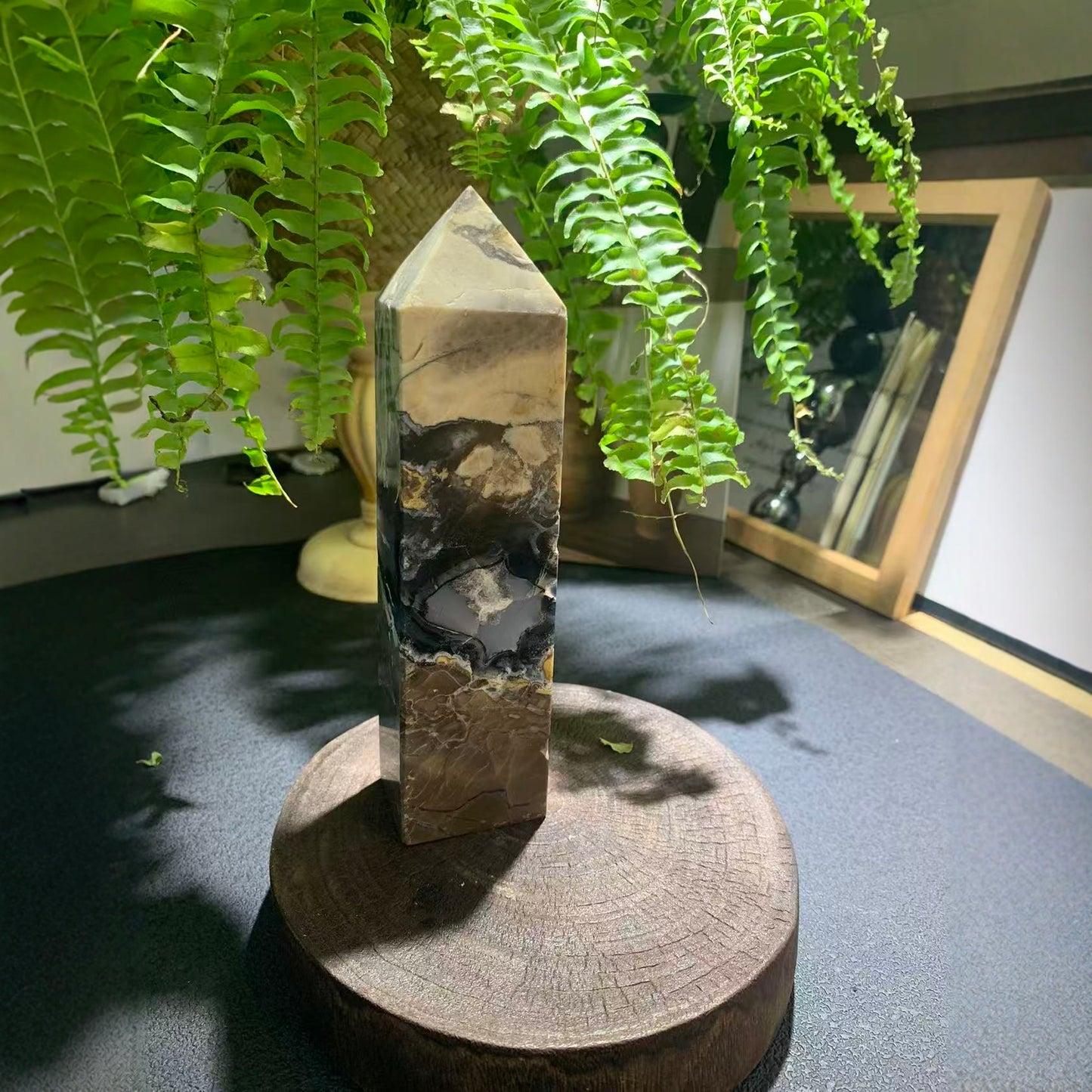 Energy protection ritual with single terminated crystal point