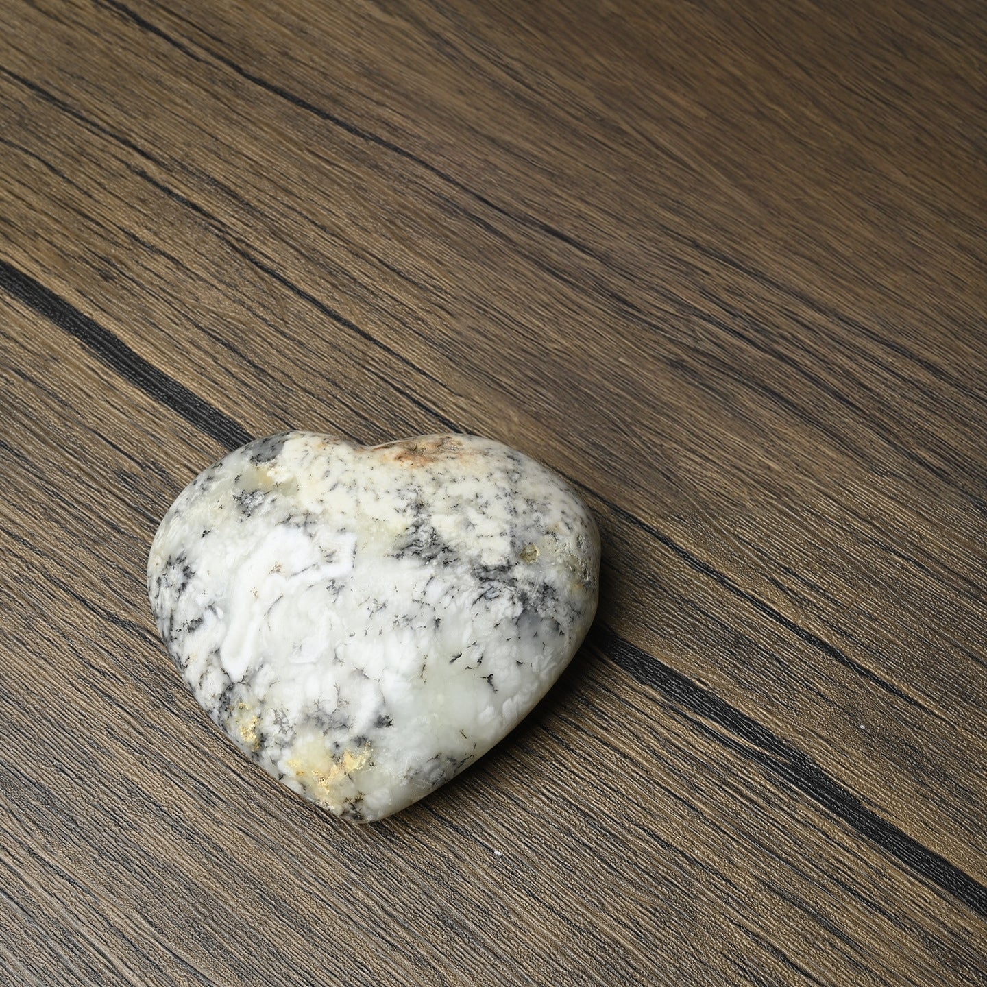 Love stone for emotional support and self-love