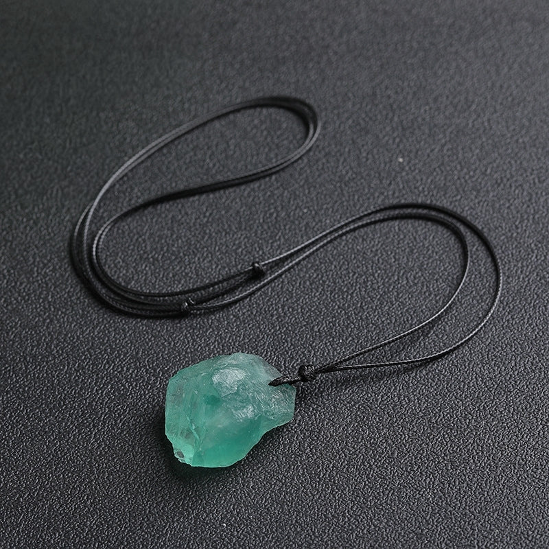 Using tri-color crystal raw stones during meditation