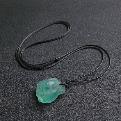 Using tri-color crystal raw stones during meditation