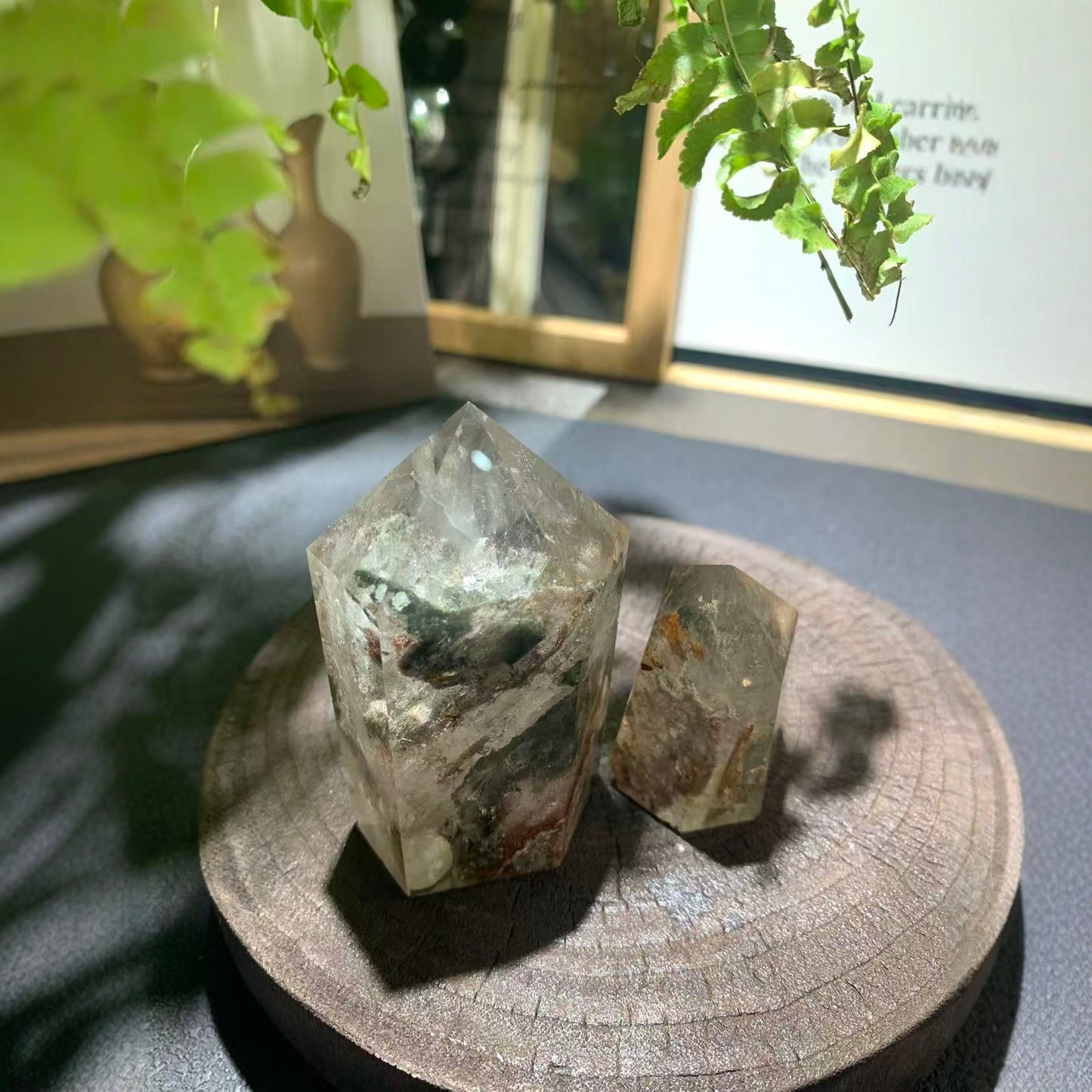 Green phantom hexagonal point in office success corner setup