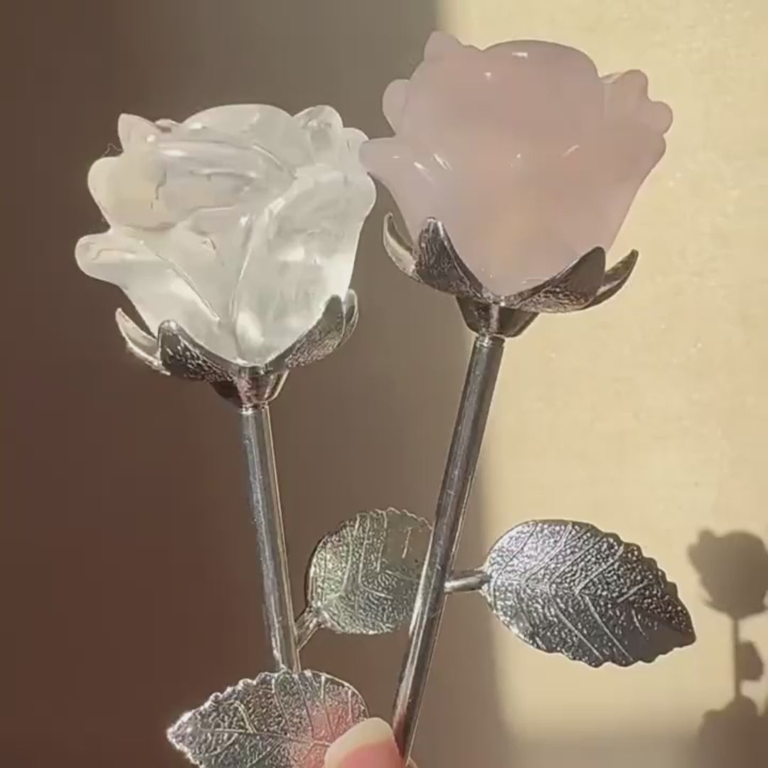 The journey of craftsmanship from raw stones to artworks, as well as its various applications in self-love morning rituals, meditation practices and home aesthetics, tells how this flower of the earth infuses eternal light and tranquility into modern life.