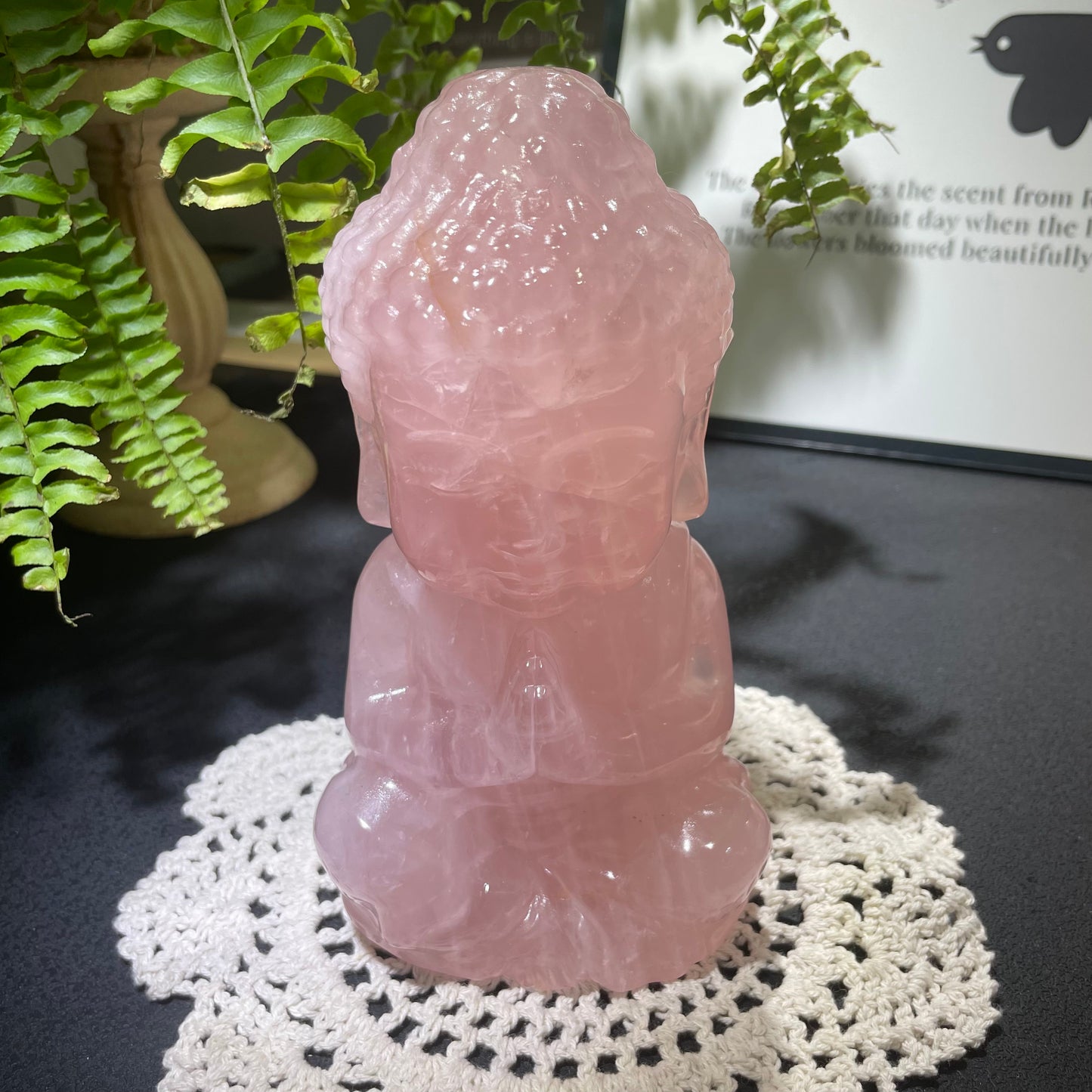 Rose quartz for emotional healing and balance
