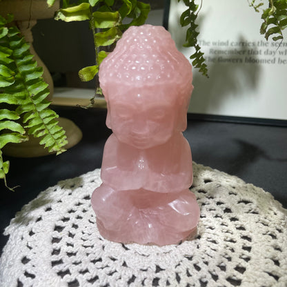 Rose quartz for emotional healing and balance