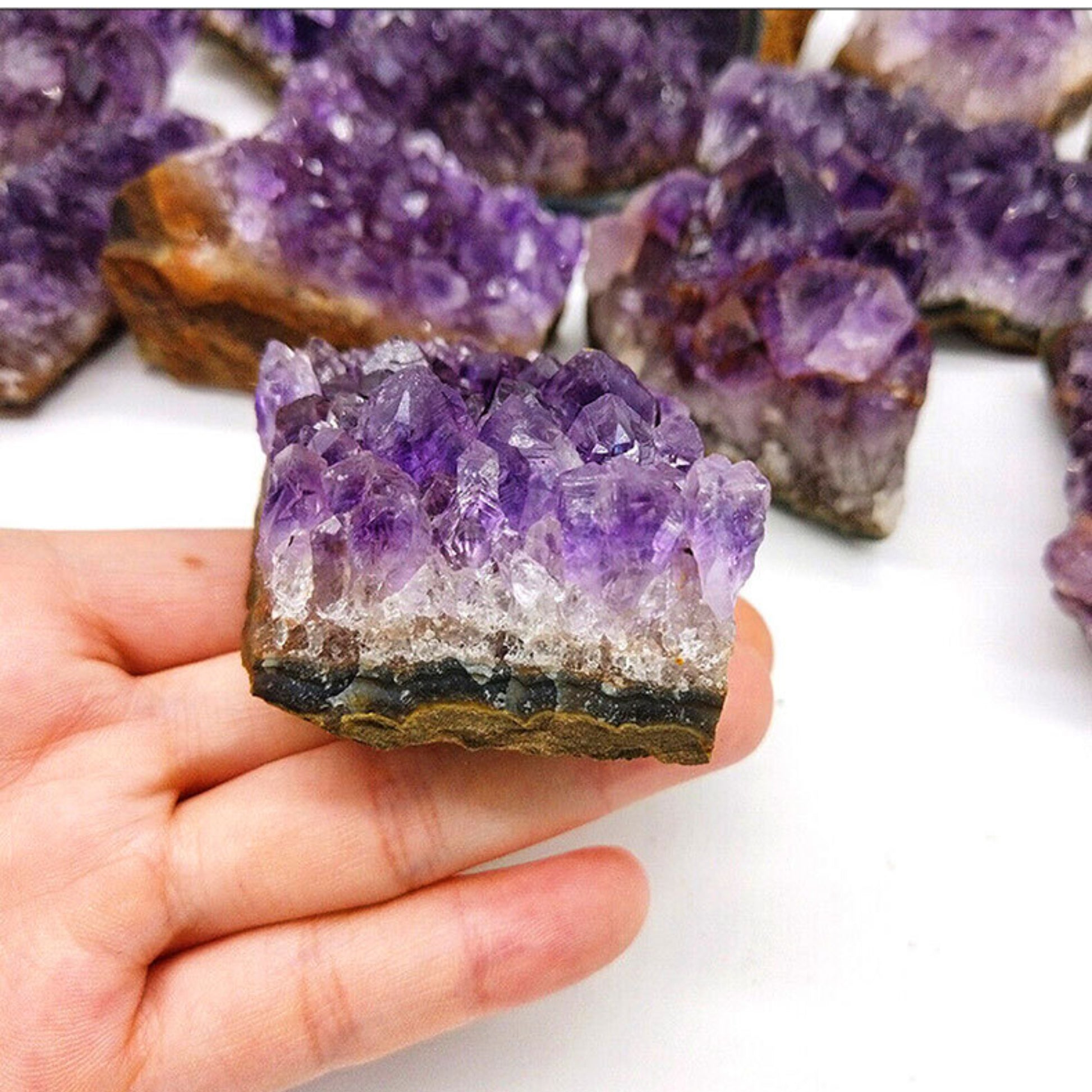 Spiritual healing geode for third eye activation