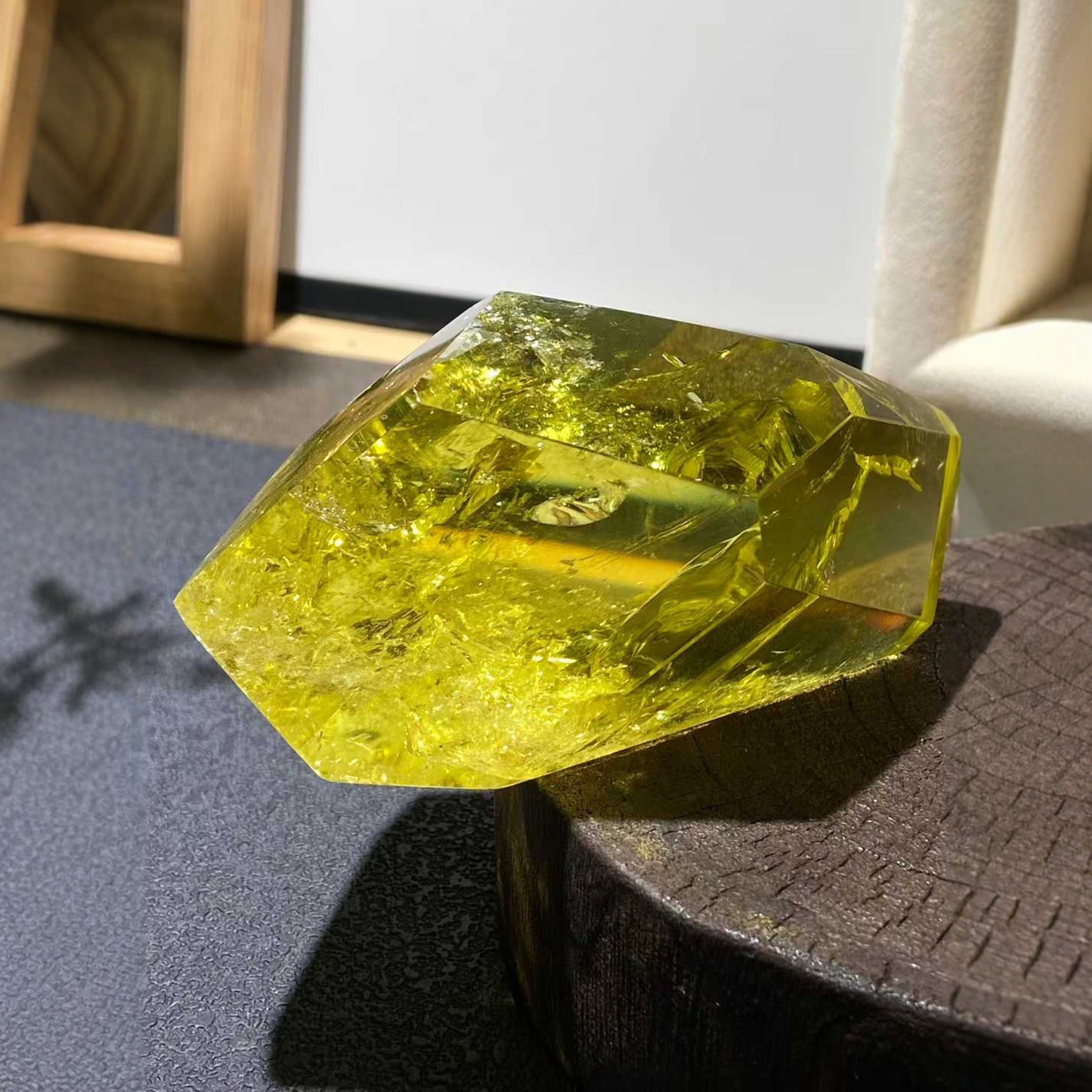 Wealth manifestation crystals for abundance